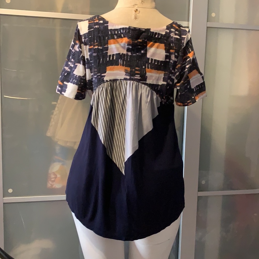 Multi pattern Tee - Picture 3 of 3